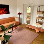 Well Pretty Places - Sustainable Interior Design In The Citycenter קאסל