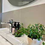 דירה Well Pretty Places - Sustainable Interior Design In The Citycenter *