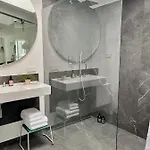 דירה Well Pretty Places - Sustainable Interior Design In The Citycenter קאסל