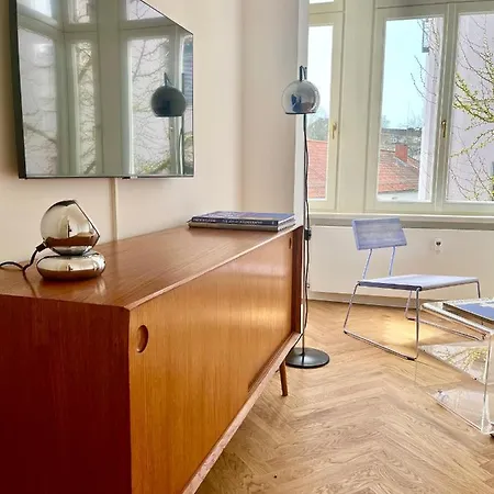 Well Pretty Places - Sustainable Interior Design In The Citycenter קאסל