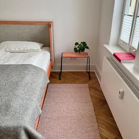 Well Pretty Places - Sustainable Interior Design In The Citycenter Apartmán