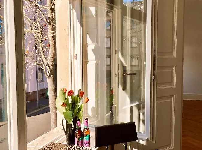 Well Pretty Places - Sustainable Interior Design In The Citycenter Apartman Kassel