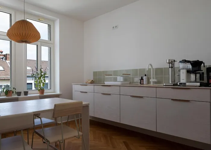 Well Pretty Places - Sustainable Interior Design In The Citycenter Apartman Kassel