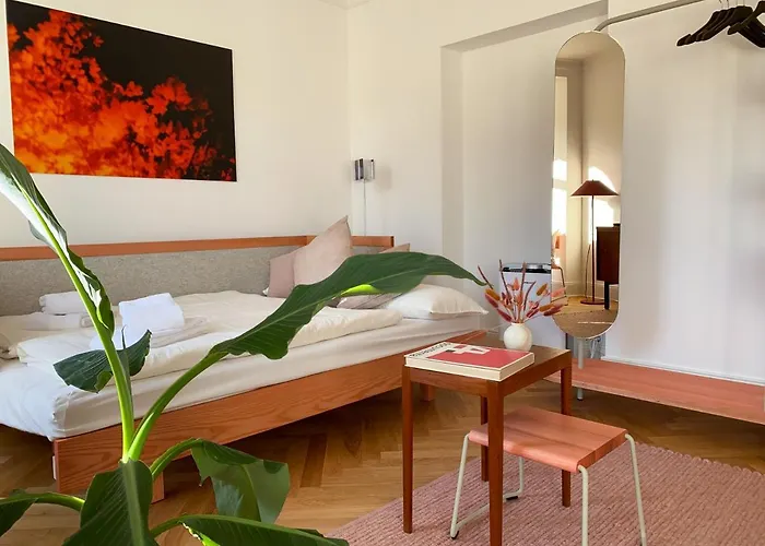 Well Pretty Places - Sustainable Interior Design In The Citycenter Apartman Kassel